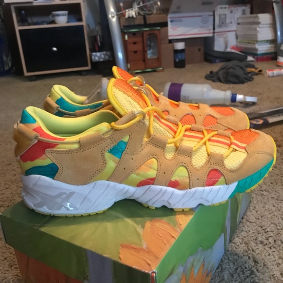 ASICS Onitsuka Tiger Gel Mai. Size 9.5 M, 11 W - Picture 3 of 8